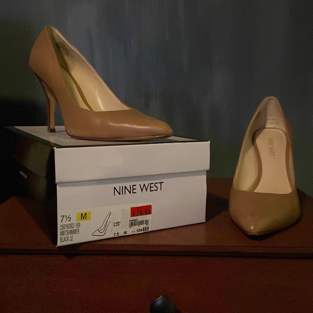 Nine West Natural 7.5M